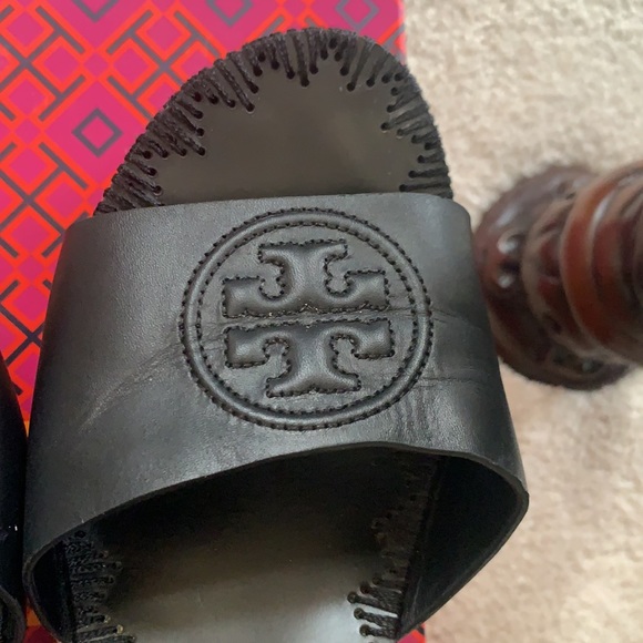 TORY BURCH WEDGE SLIDE BLACK Size 7.5 - Picture 12 of 15